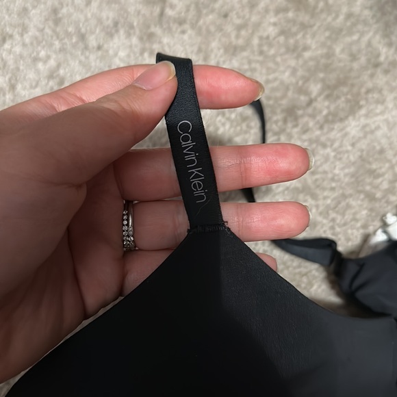 NWOT calvin klein 34D push up bra - Picture 3 of 3